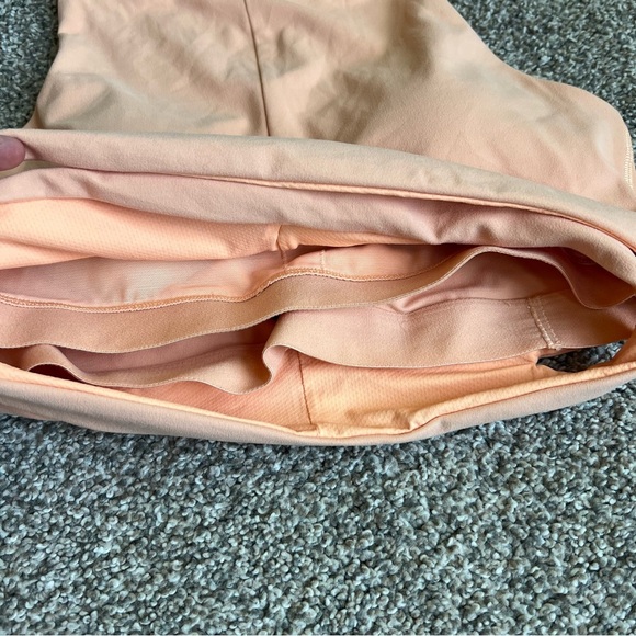 Athleta Peach Conscious Cut Out Crop Top Yoga Sports Bra, Size Medium - Picture 5 of 9